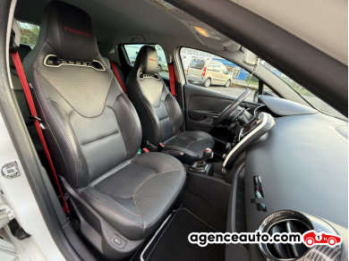 Renault Clio — 12