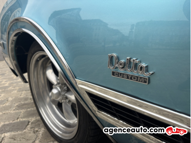 Oldsmobile Delta Custom — 17