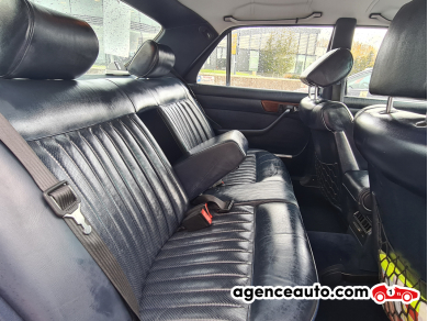 Mercedes 280 — 12