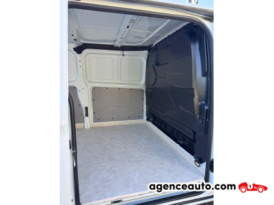 Ford Transit — 18