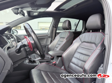 Volkswagen Golf — 4