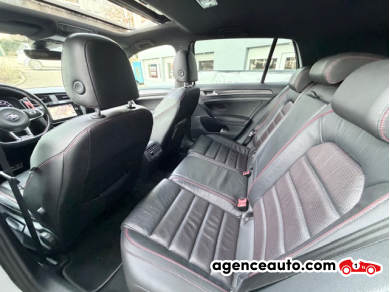 Volkswagen Golf — 7
