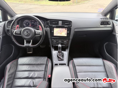 Volkswagen Golf — 3