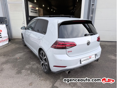 Volkswagen Golf — 24