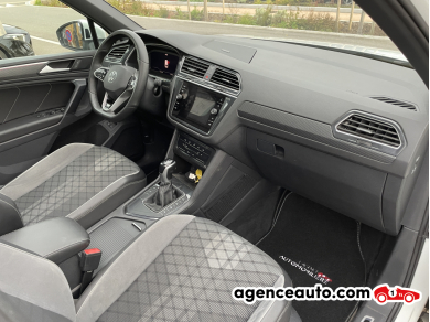 Volkswagen Tiguan — 11