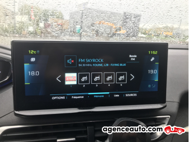 Peugeot 3008 HYbrid4 — 23
