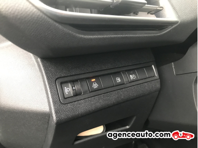 Peugeot 3008 HYbrid4 — 27