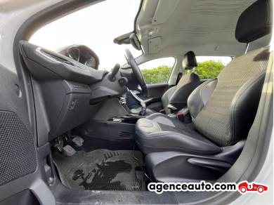 Peugeot 2008 — 13