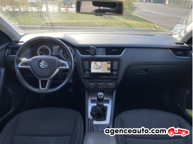 Skoda Octavia Combi — 21