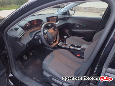 Peugeot 208 — 11