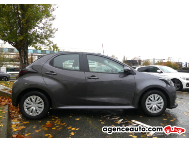 Toyota Yaris — 8