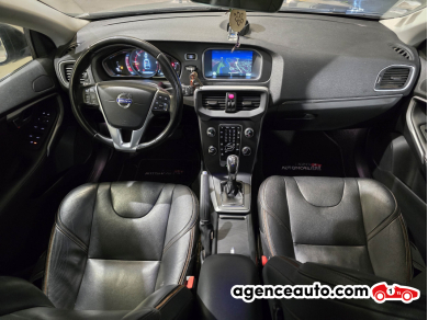 Volvo V40 — 11