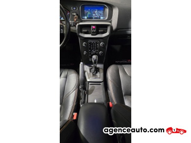 Volvo V40 — 14