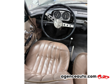 Renault Caravelle — 17