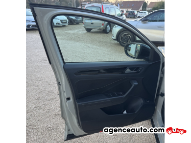 Volkswagen T-roc — 23