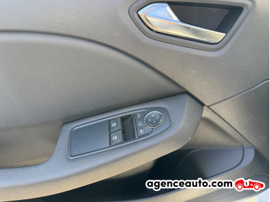 Renault Clio — 25