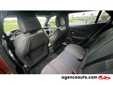 Peugeot 2008 — 21