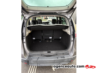 Renault Scenic — 12