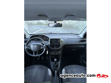 Peugeot 208 — 13