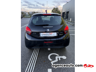 Peugeot 208 — 7