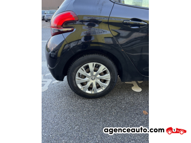 Peugeot 208 — 19