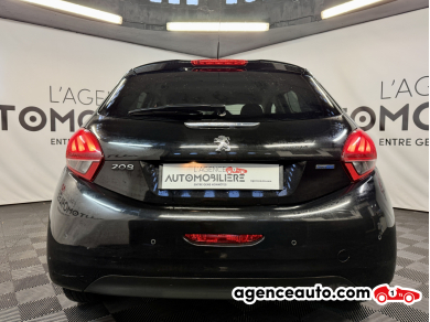 Peugeot 208 — 6