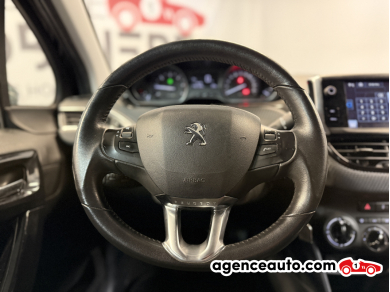 Peugeot 208 — 17