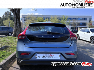Volvo V40 — 4