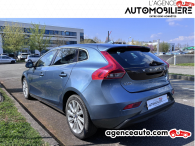 Volvo V40 — 5