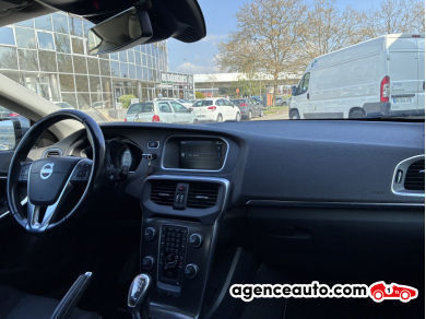 Volvo V40 — 12