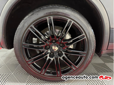 Porsche Cayenne — 30