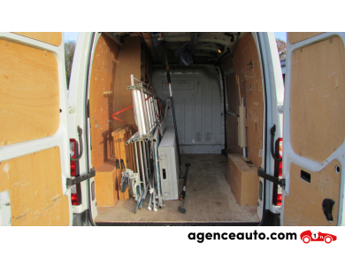 Renault Master — 12