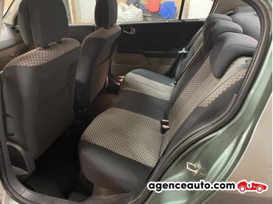 Renault Megane — 14