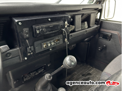 Land Rover Defender — 24