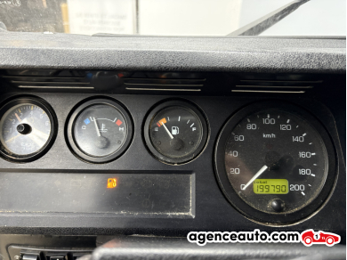 Land Rover Defender — 23