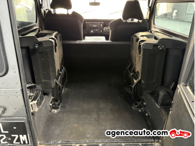 Land Rover Defender — 17