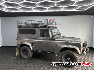 Land Rover Defender — 2
