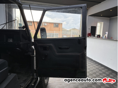 Land Rover Defender — 34
