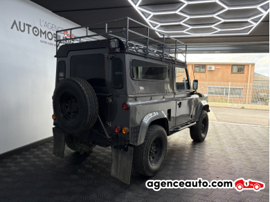 Land Rover Defender — 3