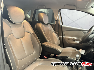 Renault Captur — 11
