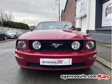Ford Mustang Convertible — 5