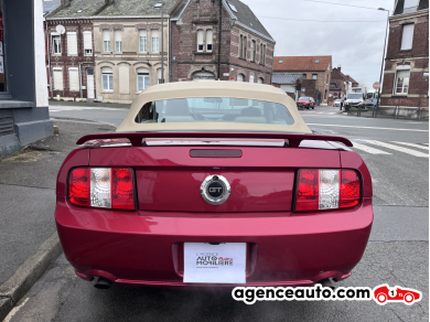 Ford Mustang Convertible — 18
