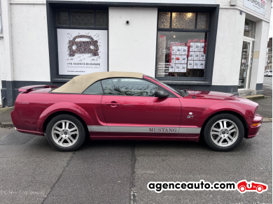 Ford Mustang Convertible — 14