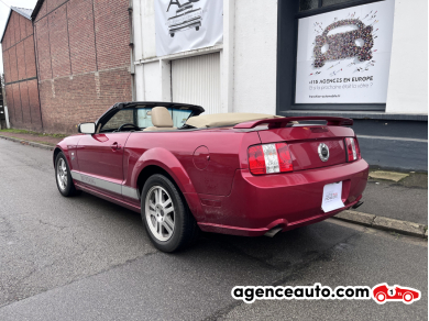 Ford Mustang Convertible — 9