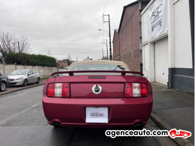 Ford Mustang Convertible — 10