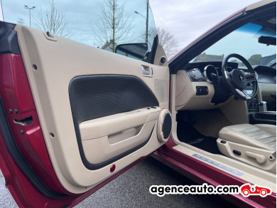 Ford Mustang Convertible — 20