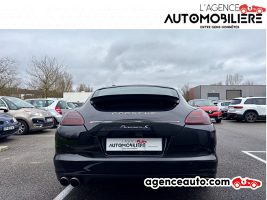 Porsche Panamera — 4