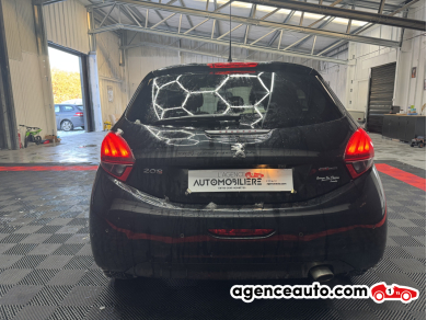 Peugeot 208 — 7
