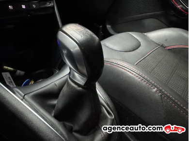 Peugeot 208 — 25