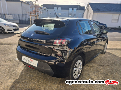 Peugeot 208 — 5
